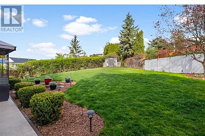 475 Holbrook East Court Kelowna Photo 43